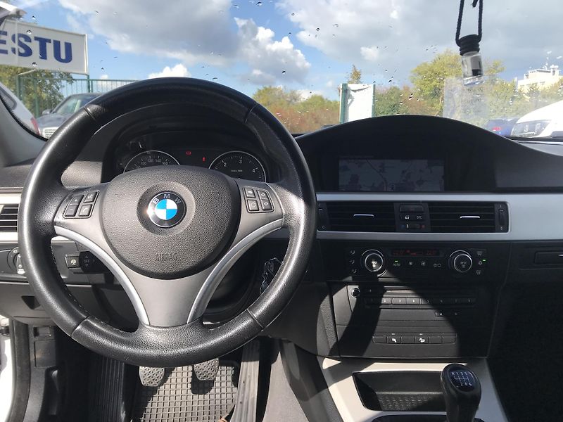 BMW Řada 3 330 XD 180KW MANUÁL,FACELIFT. - fotka 12 z 14