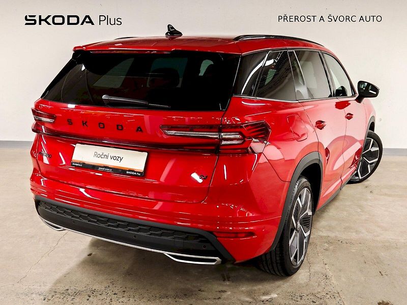 Škoda Kodiaq (2024) iV 1.5 TSI 150 kW DSG Sportlin - fotka 2 z 30