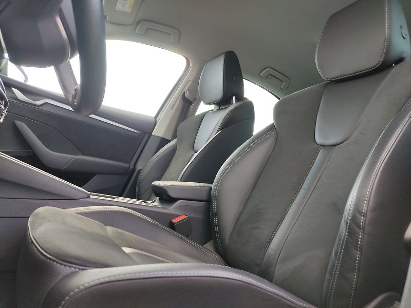 Škoda Octavia (2025) top Selection 2,0 Tdi 110 Kw D - fotka 23 z 38