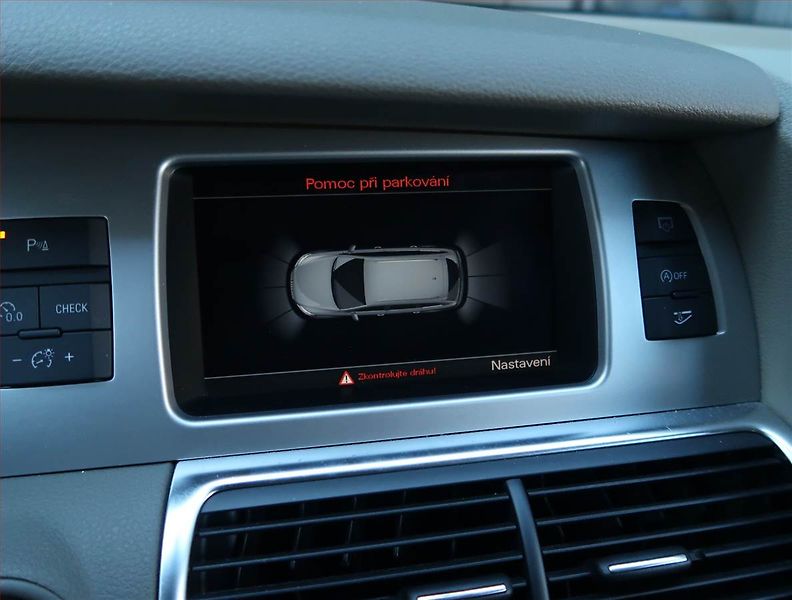 Audi Q7 (2011) 3.0 TDI, 4X4, Automat - fotka 21 z 22