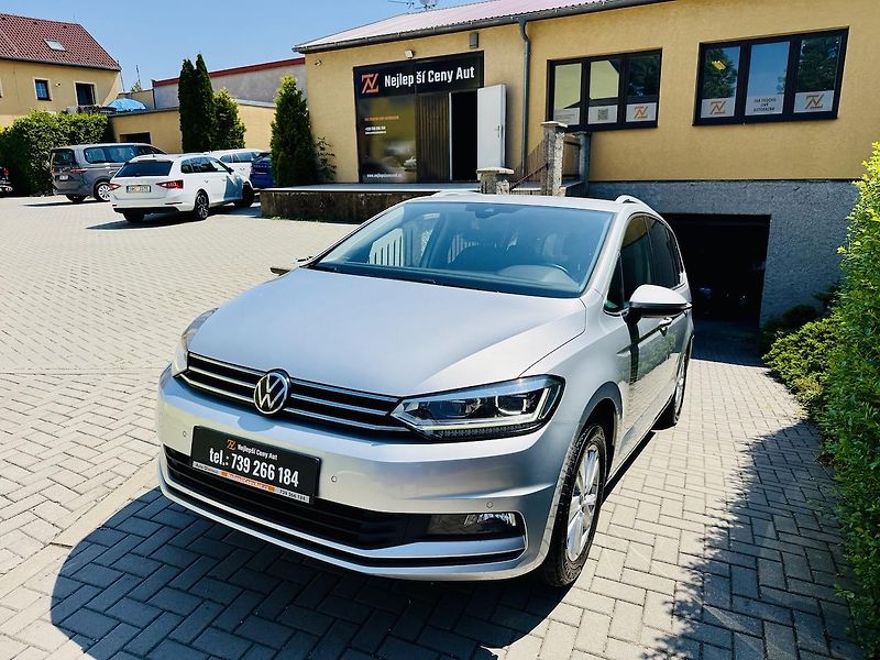 Volkswagen Touran (2021) 2,0TDi 110kW HIGHLINE 7-míst - fotka 13 z 19