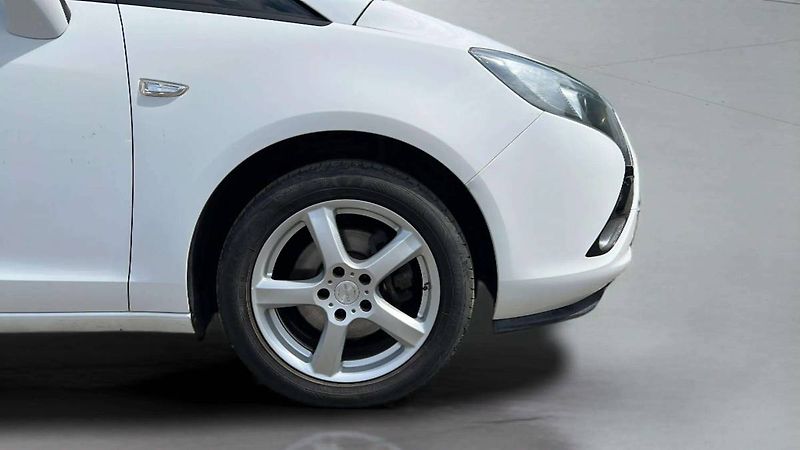 Opel Zafira Tourer 1.4 Turbo MT6 (103kW)/0 - fotka 35 z 41