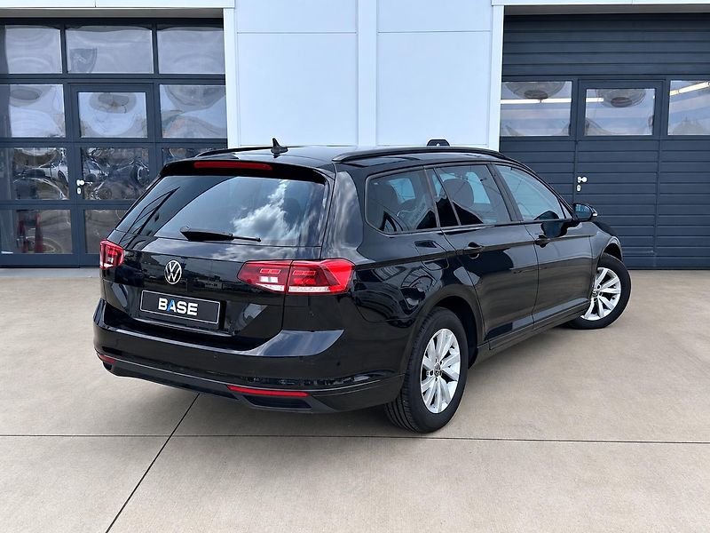 Volkswagen Passat 20TDI DSG Basic - fotka 4 z 21