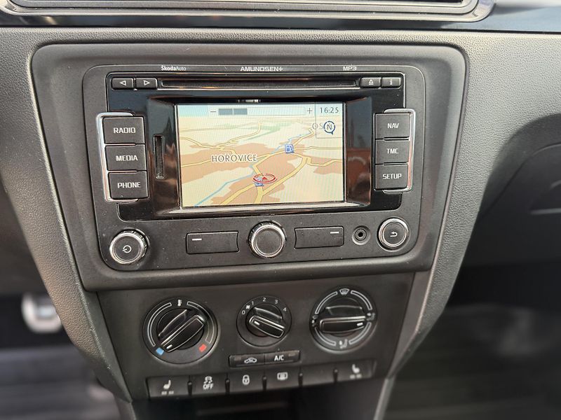 Škoda Rapid 1.2 Tsi, 77kw - fotka 12 z 13