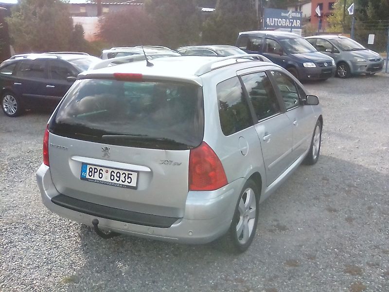 Peugeot 307 (2007) 2.0i 16V  SW , závěs - fotka 8 z 33