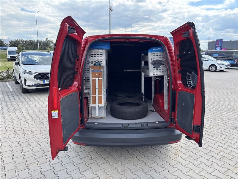 Volkswagen Caddy 1,4 TGI 81kW CNG Maxi Dílna - fotka 11 z 37