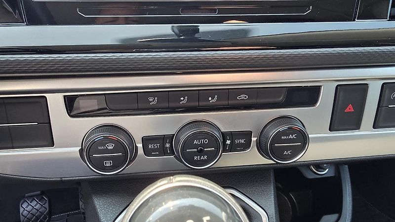 Volkswagen Multivan T6.1. 2.0 TDi LONG comfortline - fotka 18 z 27
