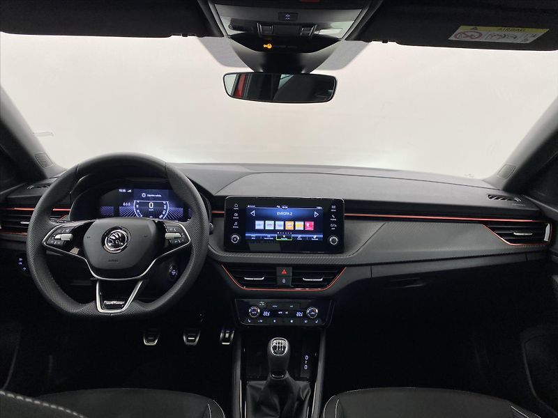 Škoda Scala 1,0 TSI 85kW Monte Carlo - fotka 9 z 30