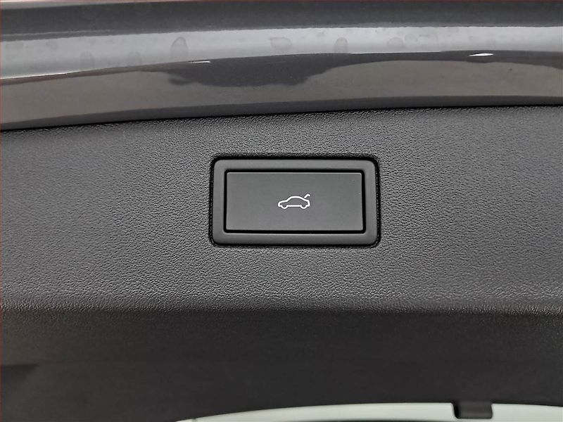 Volkswagen Tiguan (2025) 1.5 eHybrid - fotka 21 z 22