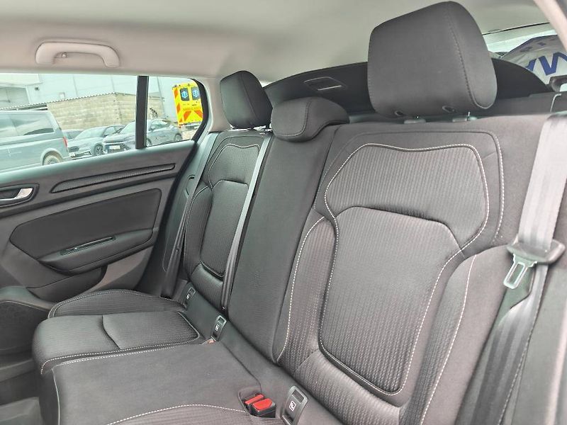 Renault Mégane Authentique 1.4 - fotka 8 z 23