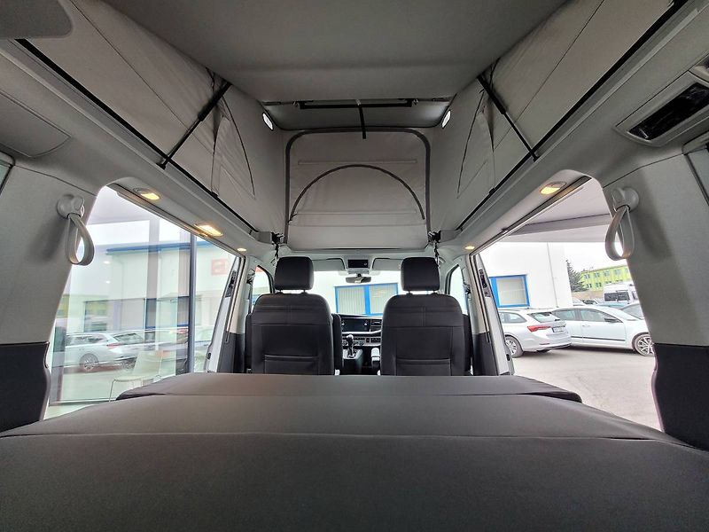 Volkswagen California (2024) Beach Tour 2.0 TDI DSG 7míst - fotka 37 z 64