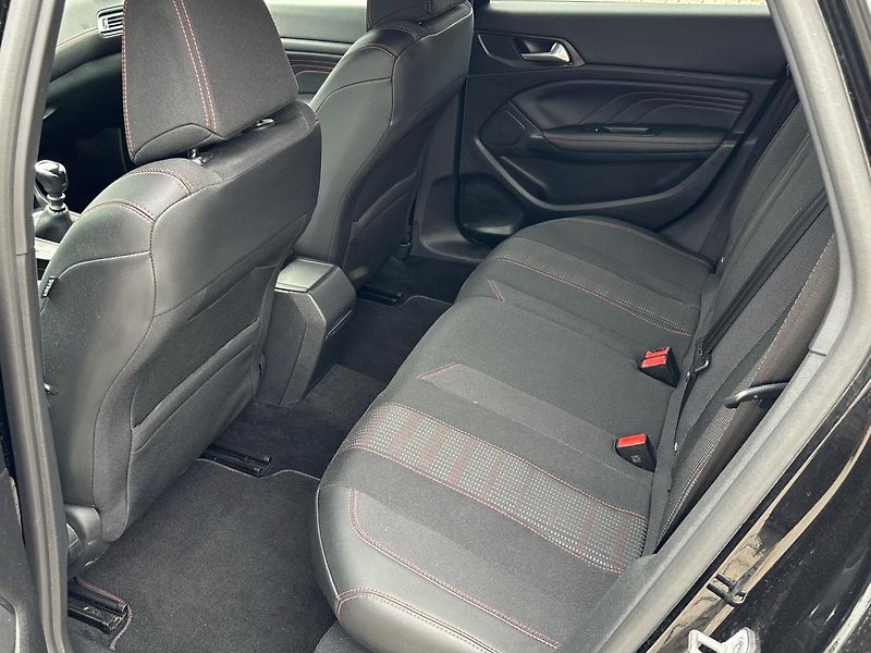 Peugeot 308 Kombi 308 - fotka 8 z 26