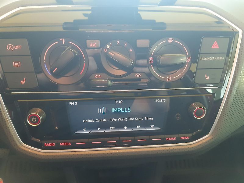 Volkswagen up! 1.0 MPI 55KW KLIMA TEMPOMAT - fotka 9 z 24