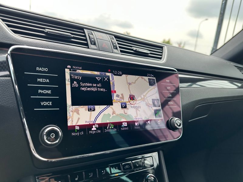 Škoda Superb (2019) 2.0TDi SPORTLINE, PO SERVISU - fotka 11 z 19