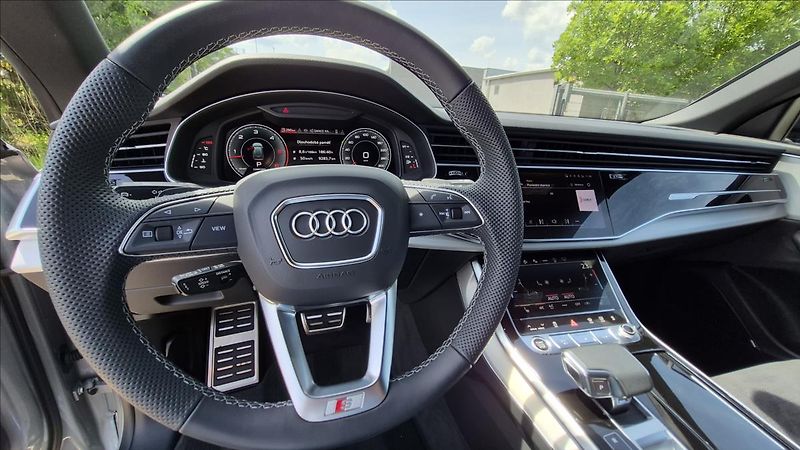 Audi Q8 50 TDI S-LINE 1 MAJ ČR DPH - fotka 9 z 27