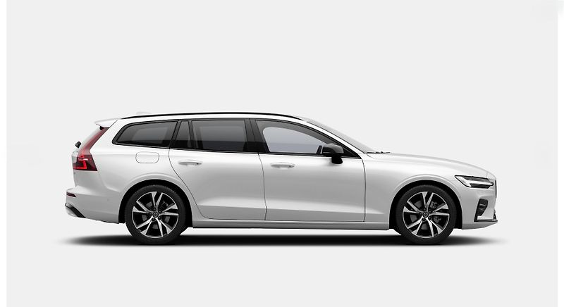 Volvo V60 (2026) B4 PLUS DARK AUT - fotka 5 z 11