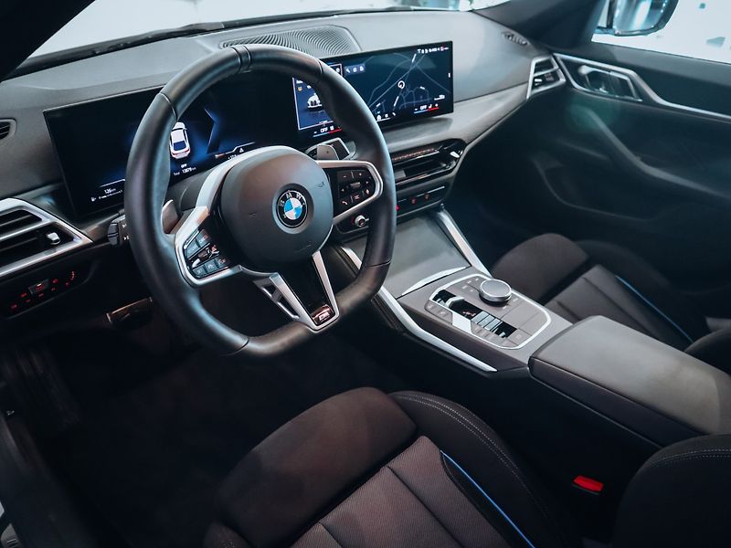 BMW Řada 4 430d xDrive Mpaket - fotka 11 z 32