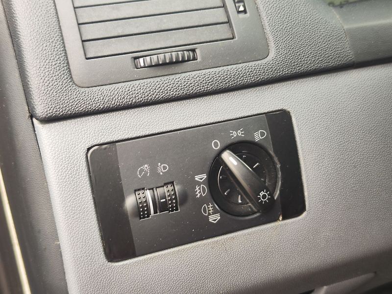 Škoda Fabia 1.4i 16V/55kW Comfort - fotka 21 z 22