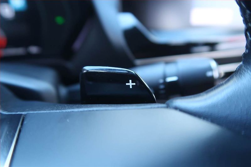 Citroën C5 X (2022) 1.6 PureTech, Automat - fotka 20 z 24