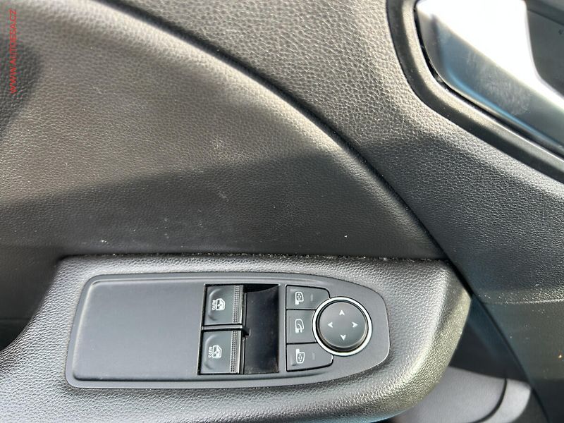 Renault Clio (2020) 1.0 TCe, Experience - fotka 11 z 17