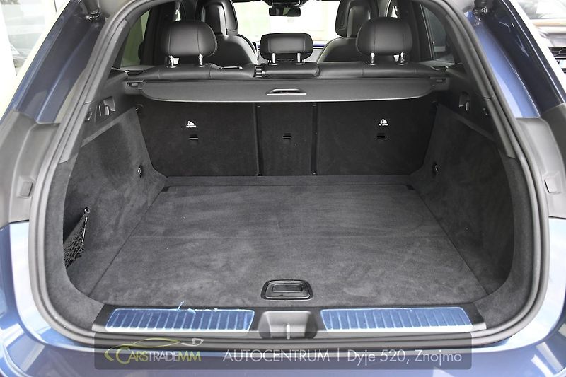 Mercedes-Benz EQE 350 4-matic AMG - fotka 48 z 56
