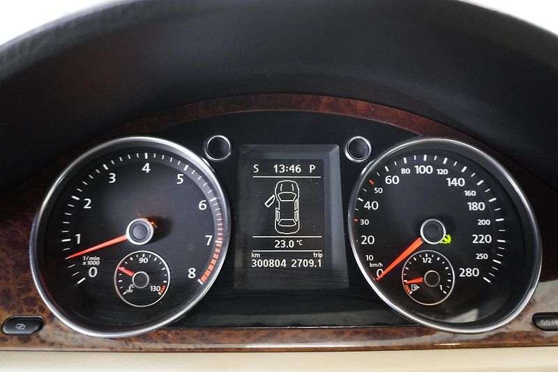 Volkswagen Passat CC PASSAT CC  3,6I 4MOTION AUT. - fotka 18 z 26
