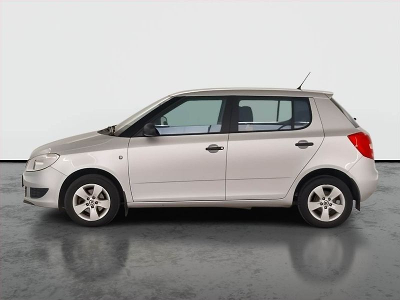 Škoda Fabia (2011) 1.4 16V - fotka 3 z 16