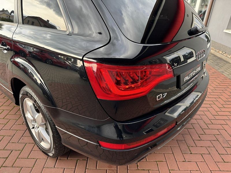Audi Q7 (2012) 3.0TDi S-Line Vzduch Panorama - fotka 44 z 50
