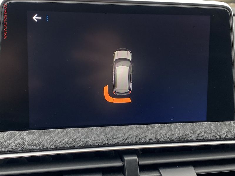 Peugeot 3008 (2019) 1.2PT, Allure, AT, navi - fotka 18 z 19