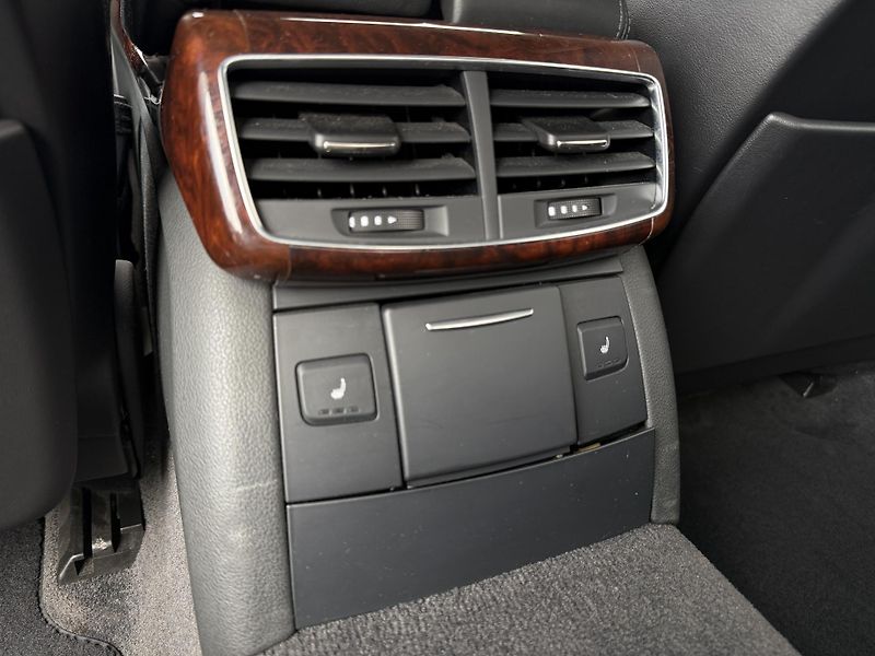 Audi A8 V8 4.2TDi Quattro BOSE LED - fotka 22 z 23