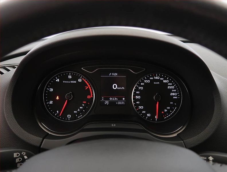 Audi A3 (2014) 1.2 TFSI, Kůže, Bi-Xenony - fotka 11 z 18