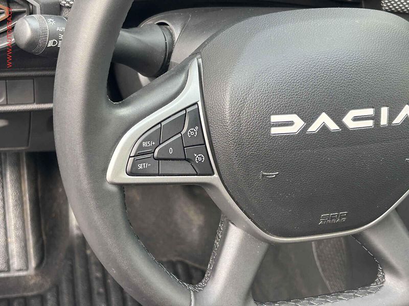 Dacia Sandero (2024) 1.0TCe, 1.maj,ČR, AC, tempo - fotka 13 z 16