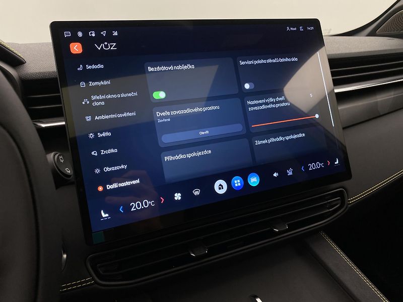Lynk & Co 01 (2025) MORE PHEV AUT CZ 1.maj - fotka 72 z 89