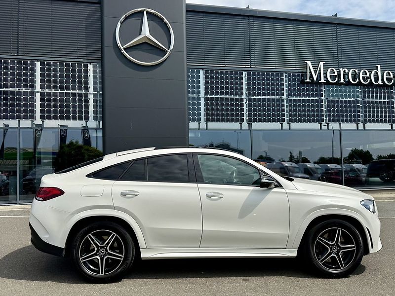 Mercedes-Benz GLE (2022) 400 d 4MATIC kupé - fotka 9 z 49
