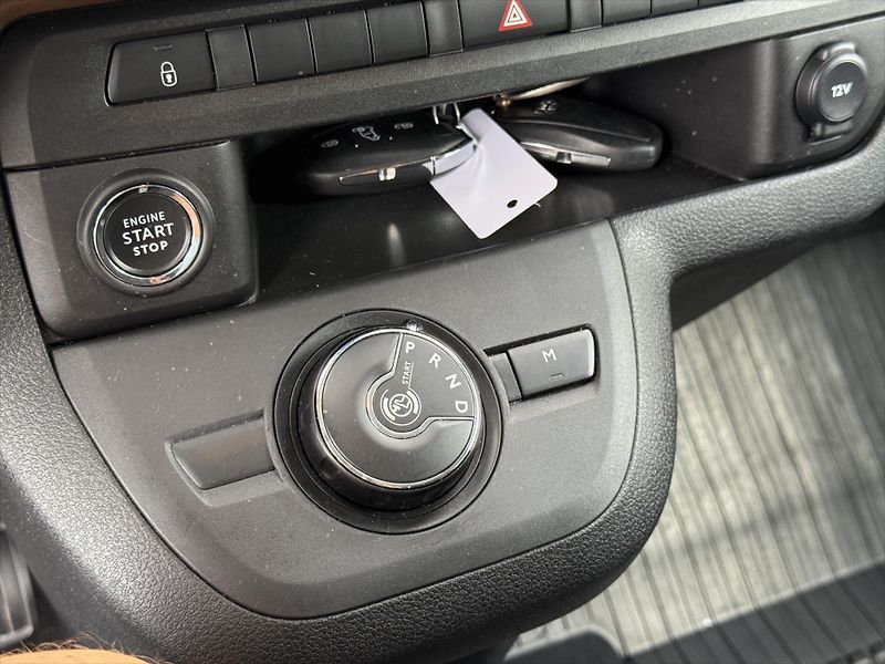 Toyota ProAce Verso 2,0 FAMILY L1 COMFORTNAVI - fotka 19 z 20