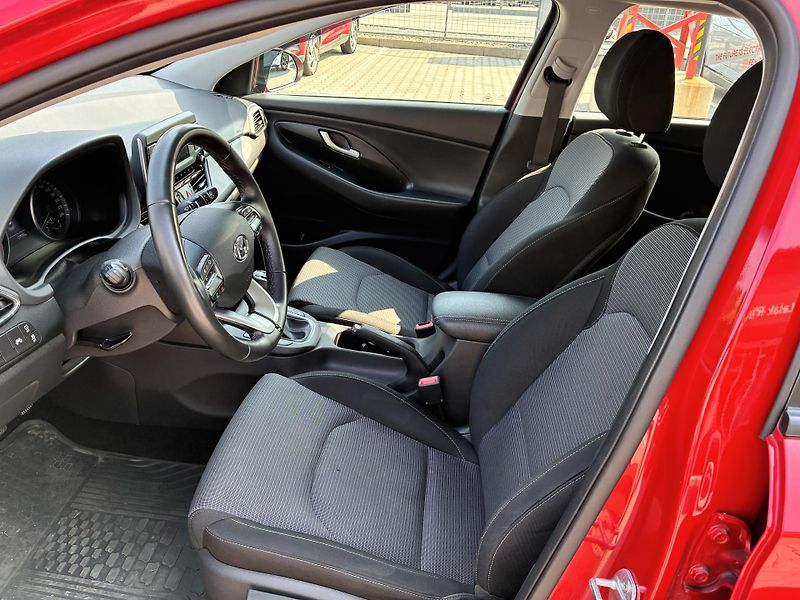Hyundai i30 WG 1.0T-GDi 88kW REZERVACE - fotka 11 z 29