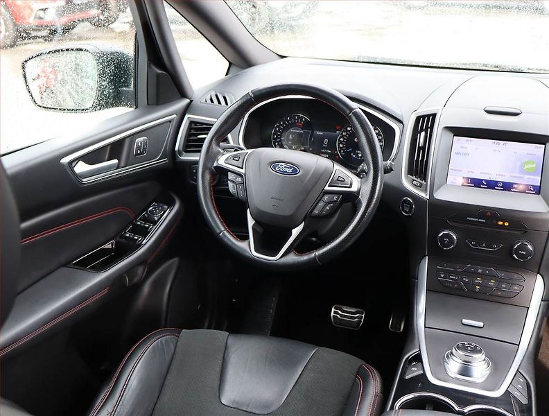 Ford S-MAX (2019) Titanium 2.0 EcoBlue, Automat - fotka 7 z 28