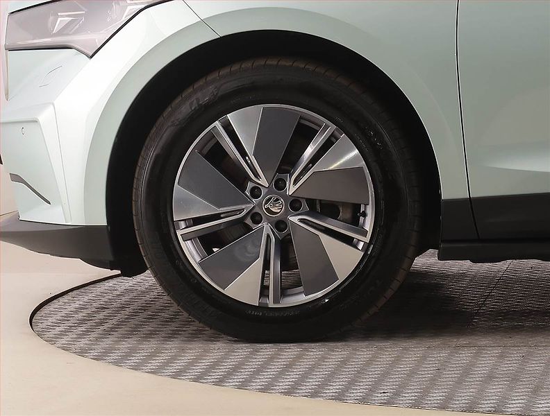 Škoda Enyaq (2021) iV 80 (82 kWh), SoH 90% - fotka 15 z 30
