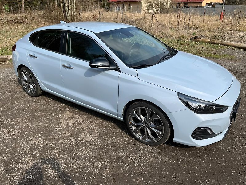 Hyundai i30 (2018) 1.4 T-GDI Premium Style - chip - fotka 8 z 19