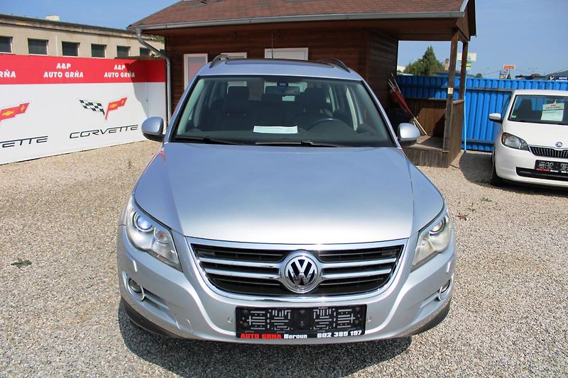 Volkswagen Tiguan (2010) REZERVACE - fotka 2 z 15