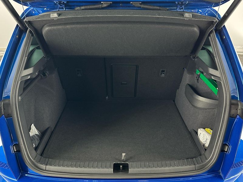 Škoda Karoq (2024) DSG 2.0TSI 140kW 4x4 SportLine - fotka 30 z 34