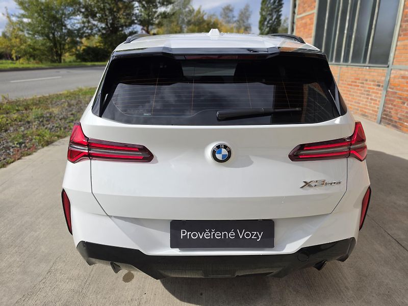 BMW X3 (2025) 20d xDrive Mpaket + tažné - fotka 4 z 26