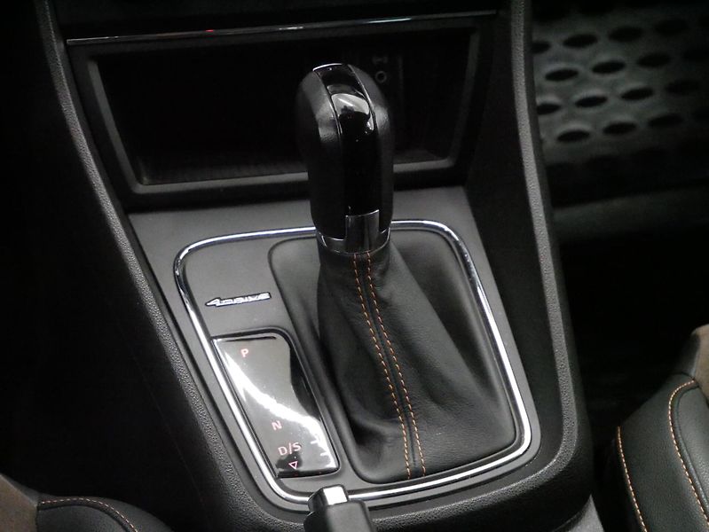 Seat Leon - fotka 25 z 28