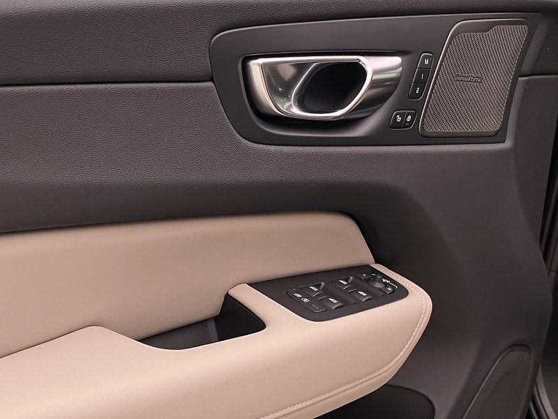 Volvo XC60 (2026) B5 AWD AUT BRIGHT PLUS  - fotka 27 z 62