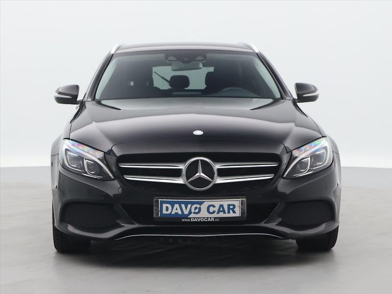 Mercedes-Benz Třídy C 1,6 BlueTec 100kW - fotka 2 z 36