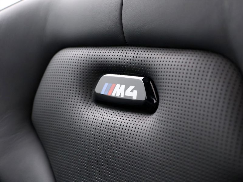 BMW M4 3,0 Competition 331kW Aut CZ - fotka 18 z 39