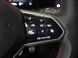 Volkswagen Golf (2021) 2.0 TSi, DSG, LED, kamera - náhled 16