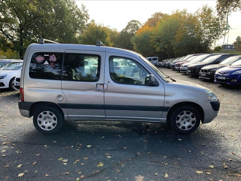 Peugeot Partner 1,4 i - fotka 4 z 14
