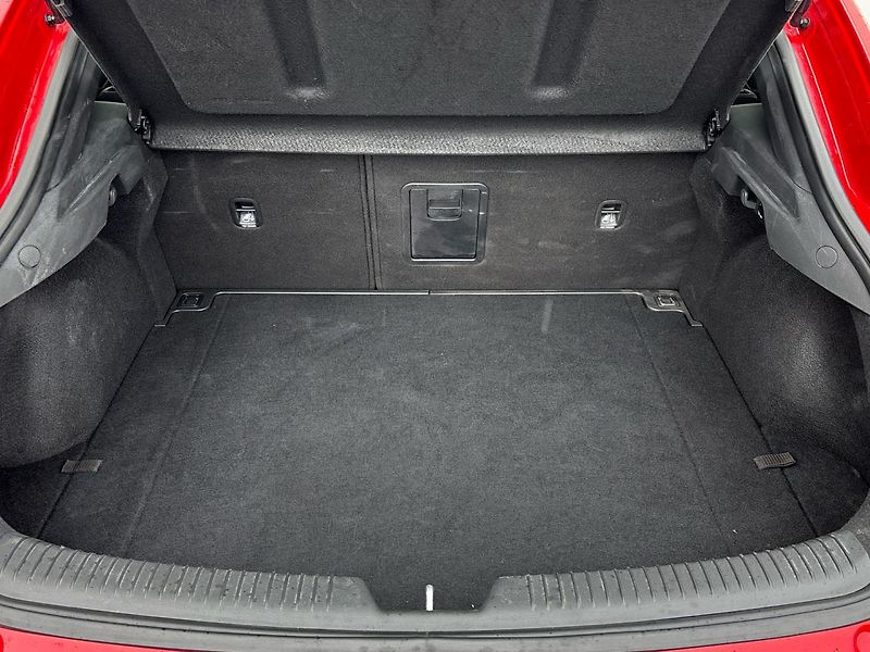 Hyundai i30 N-Line,ČR,1Maj - fotka 10 z 25