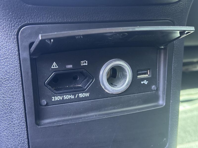 Škoda Superb (2018) III 2.0TDi MAN Style Kessy RZV - fotka 23 z 48